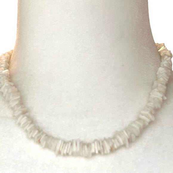 Vintage Natural Shell Choker Necklace Chip Sea Shell White - Picture 4 of 5
